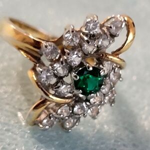 Beautiful Ring gold Plated Size 5 Fine Jewelry